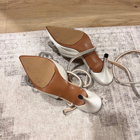 Double Bow Embellished Satin Pumps - Picture 4 of 4